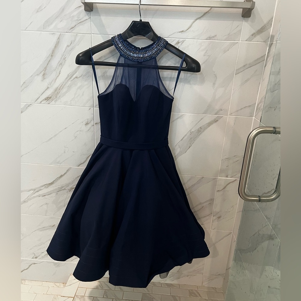 Mac Duggal evening formal cocktail dress